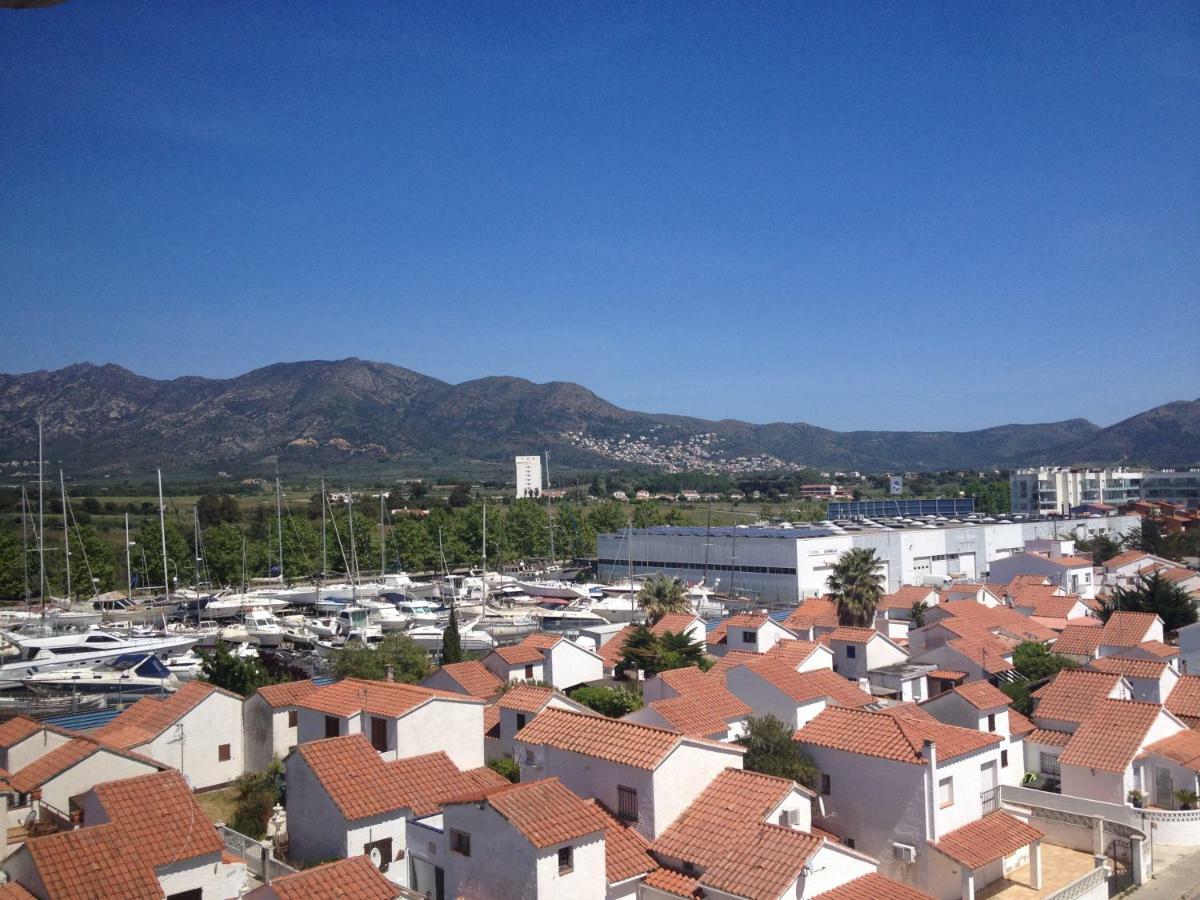 Holidays Penthouse Vues Panoramiques Sur Le Port Naval,Un Sejour Elegant Assure " Wifi Parquing Gratuit Rosas Exterior foto