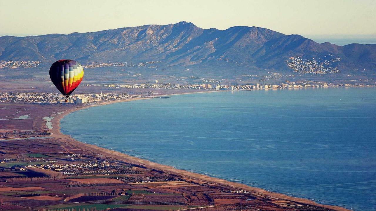 Holidays Penthouse Vues Panoramiques Sur Le Port Naval,Un Sejour Elegant Assure " Wifi Parquing Gratuit Rosas Exterior foto