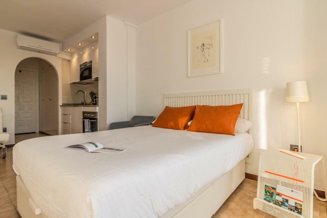Holidays Penthouse Vues Panoramiques Sur Le Port Naval,Un Sejour Elegant Assure " Wifi Parquing Gratuit Rosas Exterior foto
